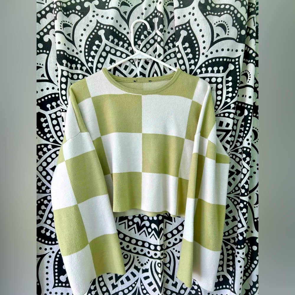 Checkered Pastel Green Loose Crop-top